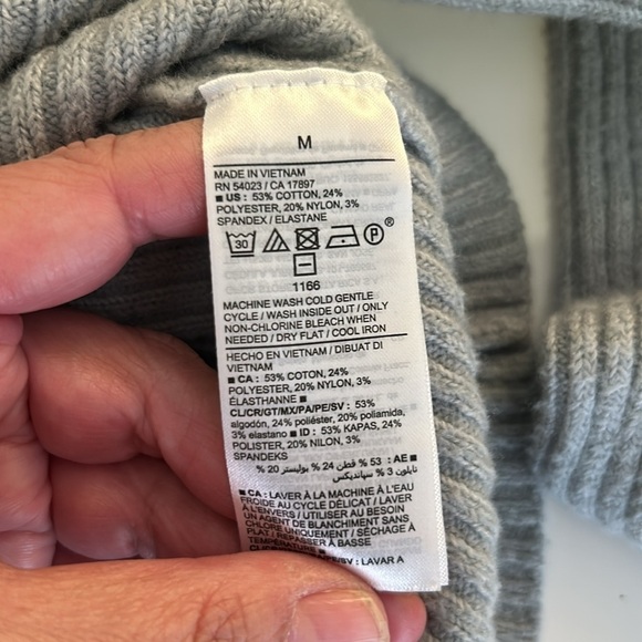 Old Navy Gray Blue Ribbed Square Neck Long Sleeve Cropped Sweater Size Medium - Picture 5 of 6